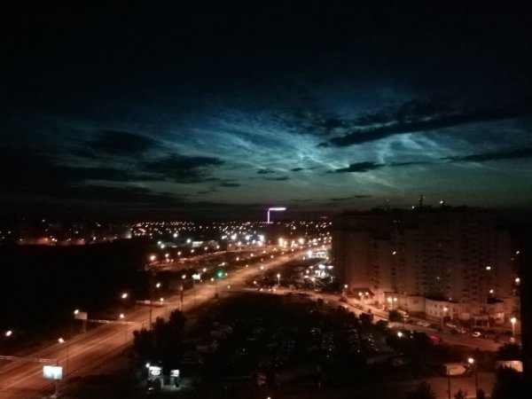 Жители Воронежа стали свидетелями появления «перламутровых» облаков