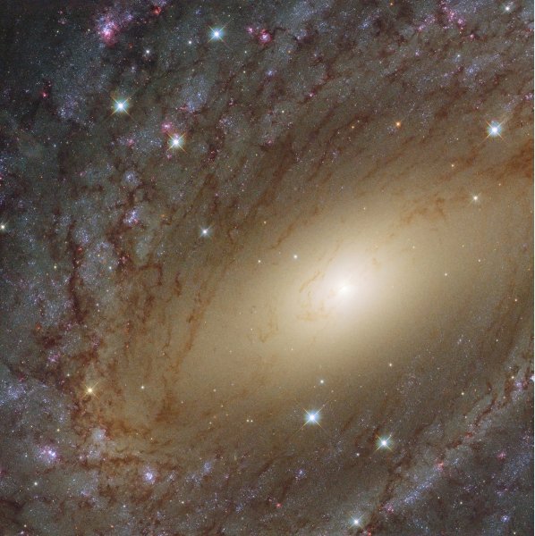 NASA показало снятую Hubble «старшую сестру» Млечного Пути