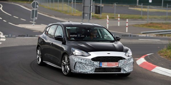 Спортивный Ford Focus ST проходит тесты почти без камуфляжа