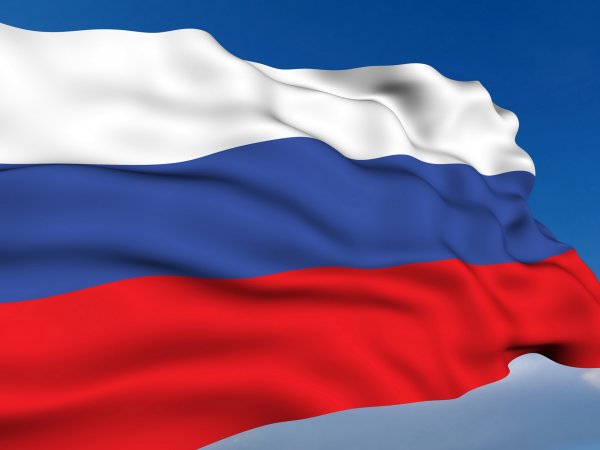 Опрос: Более 60% россиян верят в заговор против России