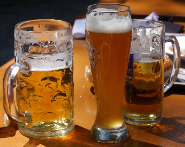 Учёные раскрыли неожиданную роль алкоголя в эволюции человека