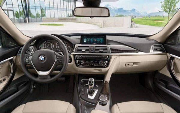 BMW показала фото с испытаний нового 3-Series в Долине Смерти