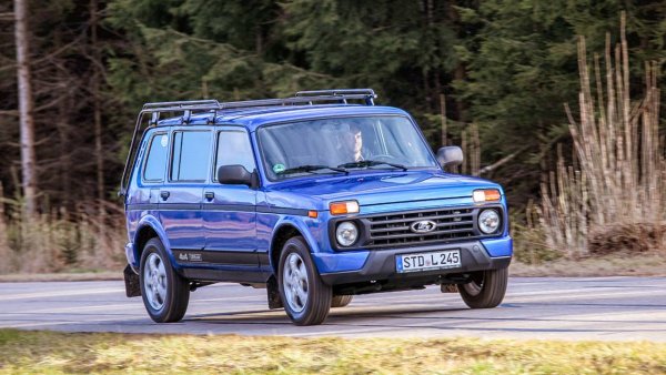 «Наконец-то не рёв самолета»: Устранение «воплей раздатки» LADA 4X4 показал автоблогер