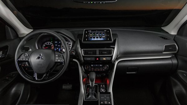 Новый компактвэн Mitsubishi Delica рассекретили в сети