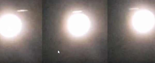 Возле Луны обнаружили огромный НЛО