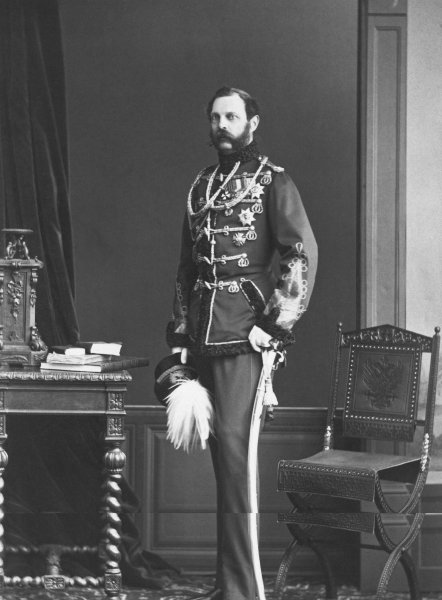 Окровавленную рубашку императора Александра II передали России