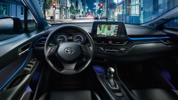 «Не убьет Hyundai Creta»: Эксперт рассказал, почему не стоит покупать Toyota C-HR