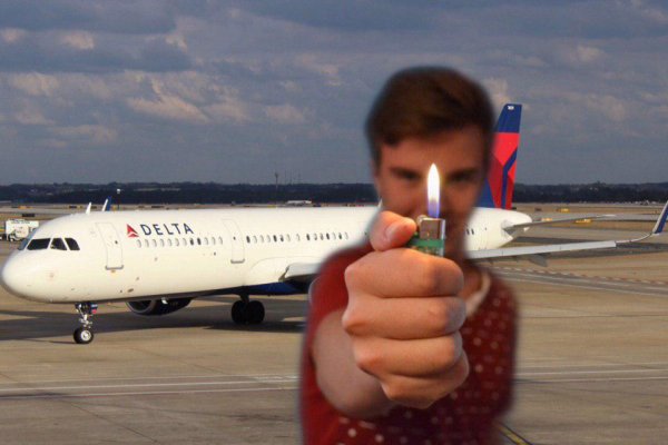 «Все русские - дебоширы»: Возгорание рейса в Анталию может привести к запрету зажигалок на самолётах
