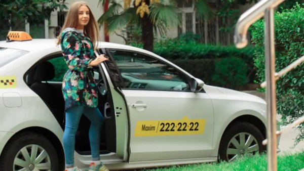 «Путь ценою в жизнь»: водитель такси Максим выпил энергетик и подверг пассажира смертельной опасности