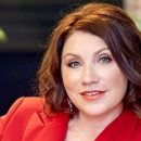 Скованы цепью: Известная сваха Сябитова призвала влюблённых ставить штампы в паспорте