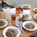 Школьников в Томской области кормили продуктами с истекшим сроком годности