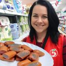Просрочены на 2 месяца – плевать! «Пятерочка» накормила россиянку сосисками «с рублёвки» Просрочены на 2 месяца – плевать! «Пятерочка» накормила россиянку сосисками «с рублёвки»