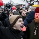 «Сомнительные мистические услуги!»: В защиту сквера в Екатеринбурге начали выступать  священники