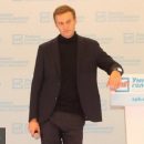 «Борец с коррупцией» Навальный не увидел криминала в противозаконных действиях своего спонсора Петрова «Борец с коррупцией» Навальный не увидел криминала в противозаконных действиях своего спонсора Петрова
