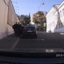 Подставной «ОМОНовец» собирался бить москвичей на митинге 31 августа Подставной «ОМОНовец» собирался бить москвичей на митинге 31 августа
